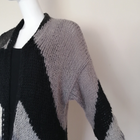 Cardigan Sisley S\ M - Picture 5 of 9